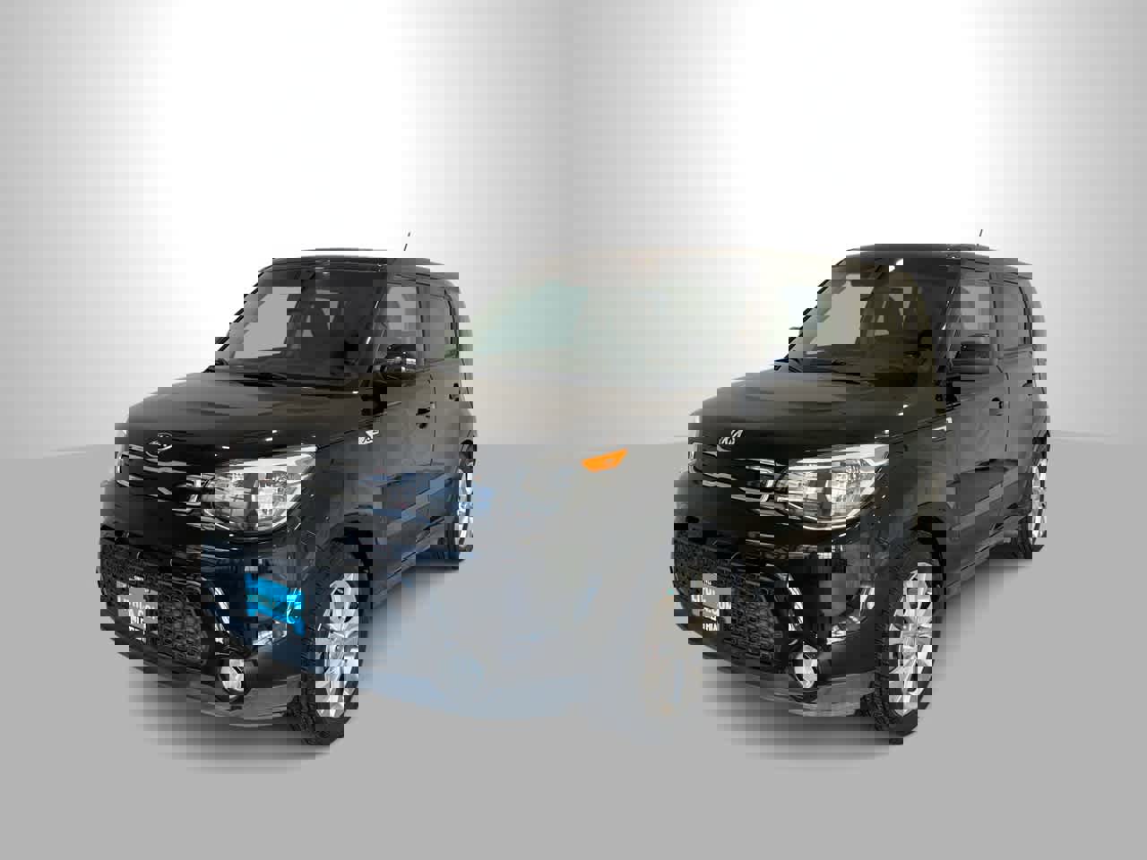 Used 2016 Kia Soul + image 1