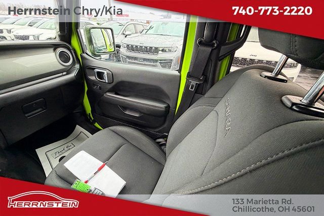 Used 2021 Jeep Wrangler Unlimited Sahara AWD/4WD image 11
