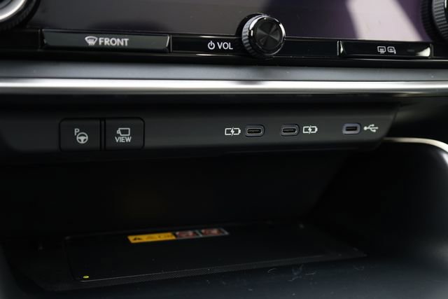 Used 2023 Lexus RZ 450e Premium w/ Technology Package image 20