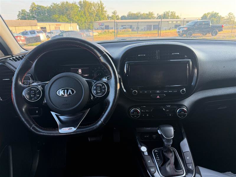 Used 2020 Kia Soul GT-Line Turbo FWD image 19