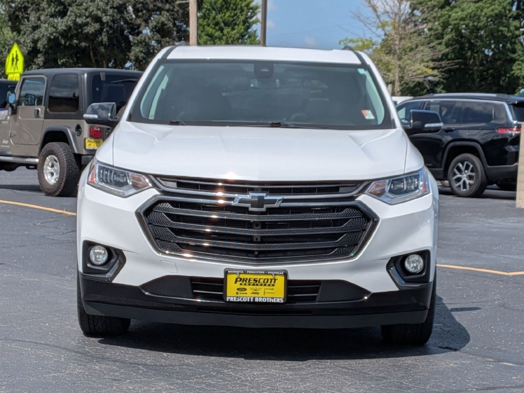 Used 2019 Chevrolet Traverse Premier w/ Redline Edition AWD/4WD image 2