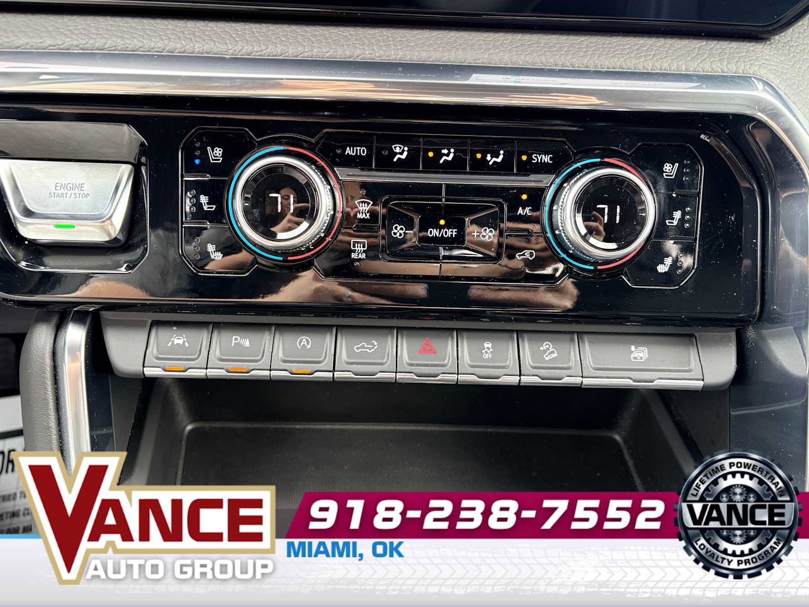 Used 2024 GMC Sierra 1500 Denali w/ Denali Reserve Package AWD/4WD image 24