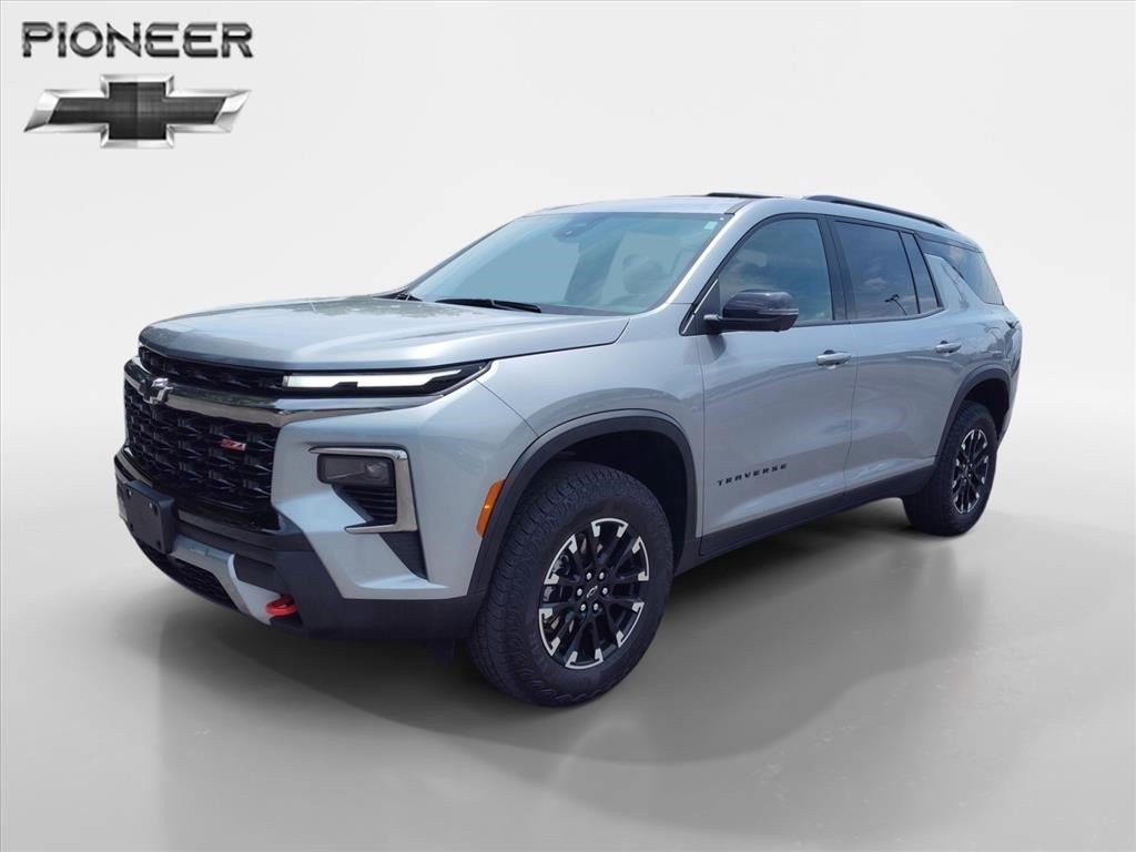 Used 2024 Chevrolet Traverse Z71
