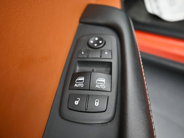 Used 2019 Dodge Challenger SRT Hellcat Redeye image 10