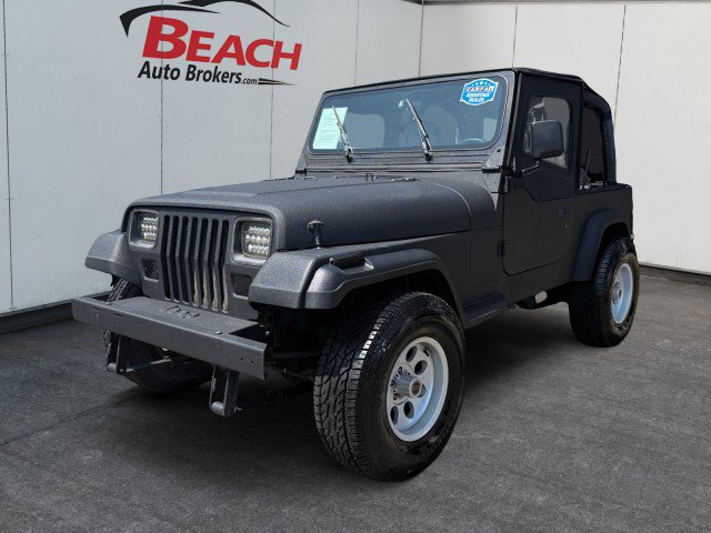 Used 1993 Jeep Wrangler 4WD video 1