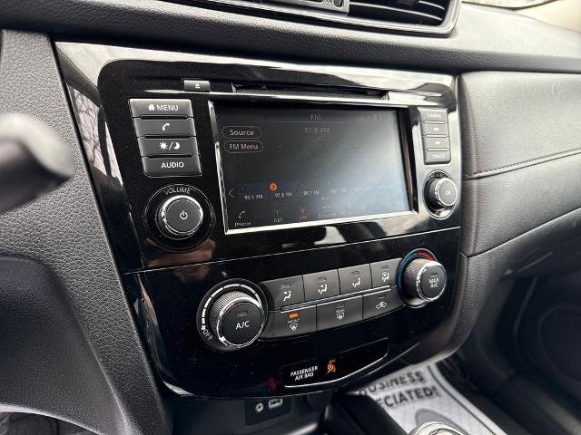 Certified 2020 Nissan Rogue S image 29