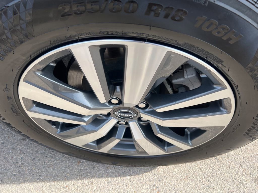 Certified 2024 Nissan Pathfinder SL image 41