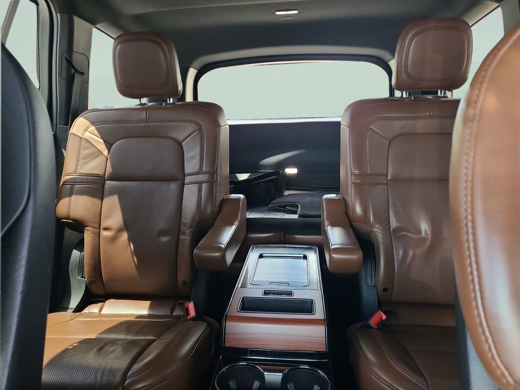 Used 2020 Lincoln Aviator Reserve w/ Equipment Group 202A AWD/4WD image 9