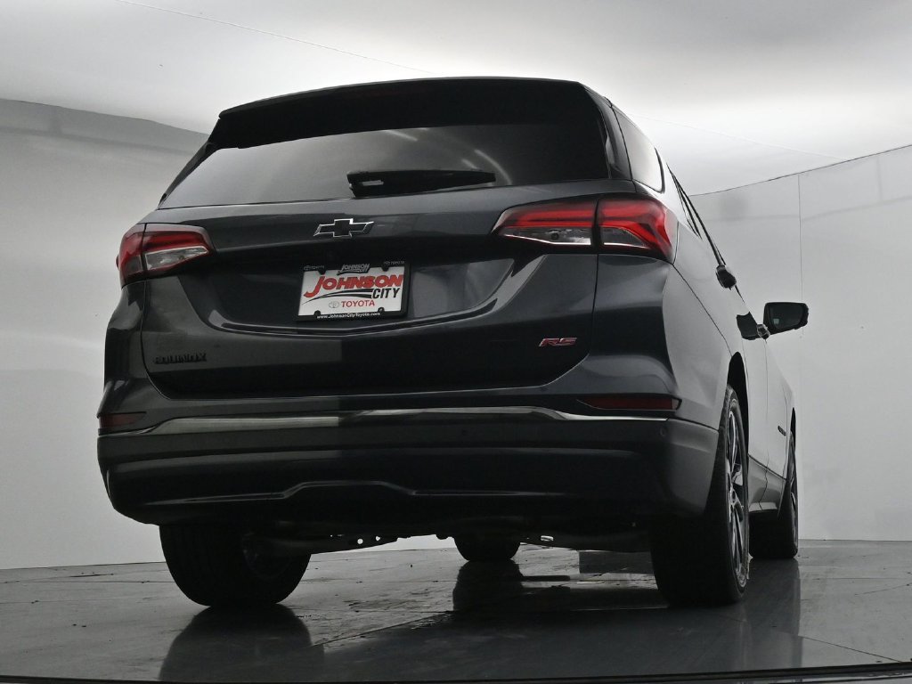 Used 2022 Chevrolet Equinox RS w/ RS Leather Package AWD/4WD image 35