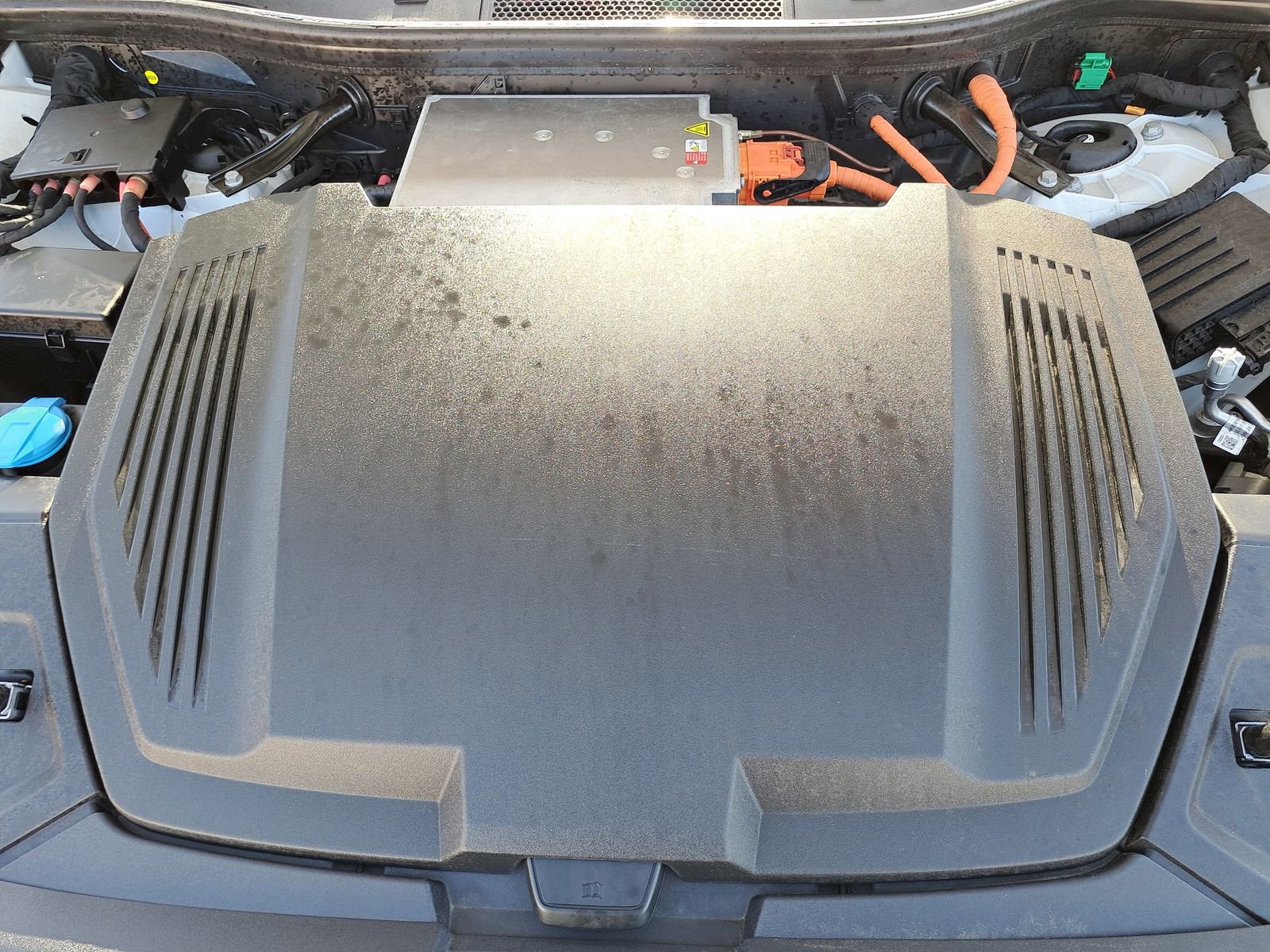 Used 2024 Audi Q8 e-tron Premium AWD/4WD image 32