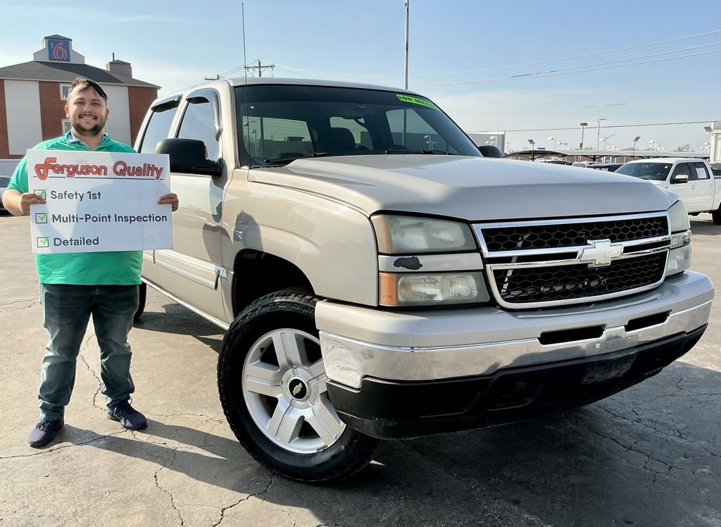 Used 2006 Chevrolet Silverado 1500 LT w/ Light Duty Power Package