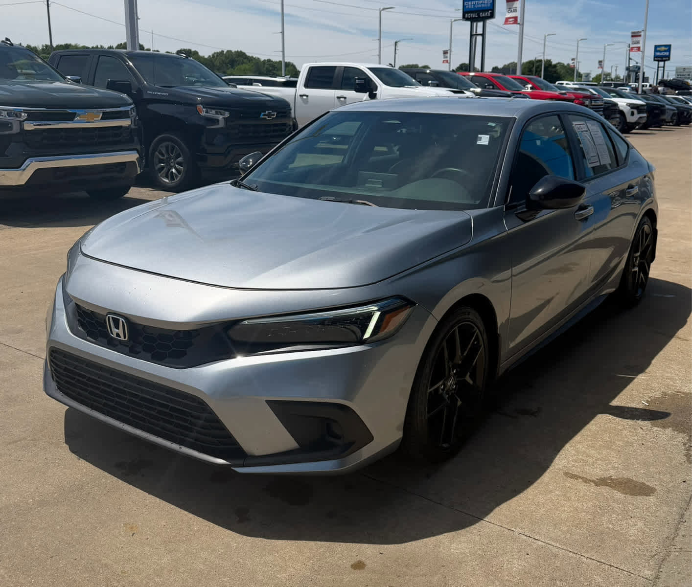 Used 2023 Honda Civic Sport image 2