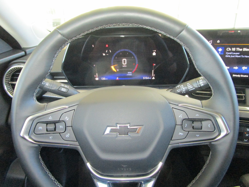 Used 2025 Chevrolet Trax ACTIV FWD image 26