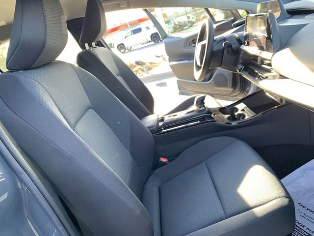 Used 2023 Toyota Prius LE image 14