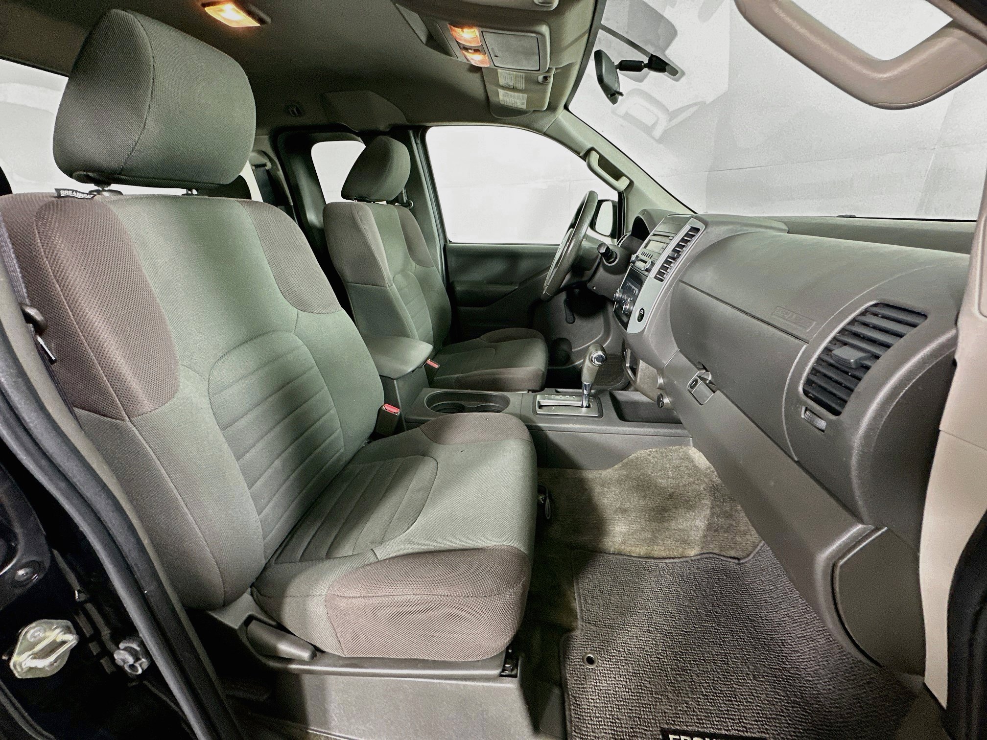 Used 2016 Nissan Frontier S RWD image 28