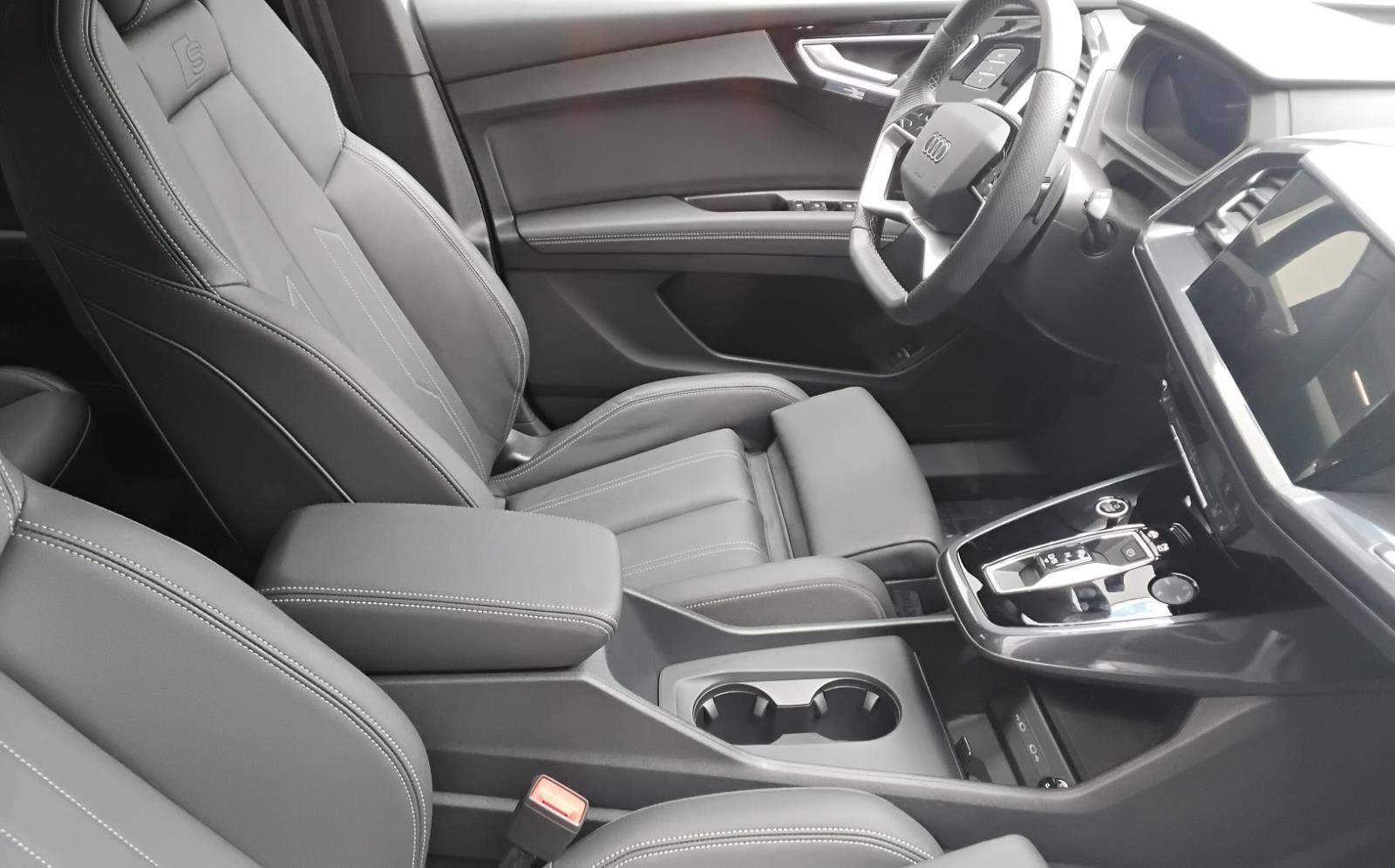 Certified 2025 Audi Q4 e-tron Premium Plus w/ Premium Plus image 26