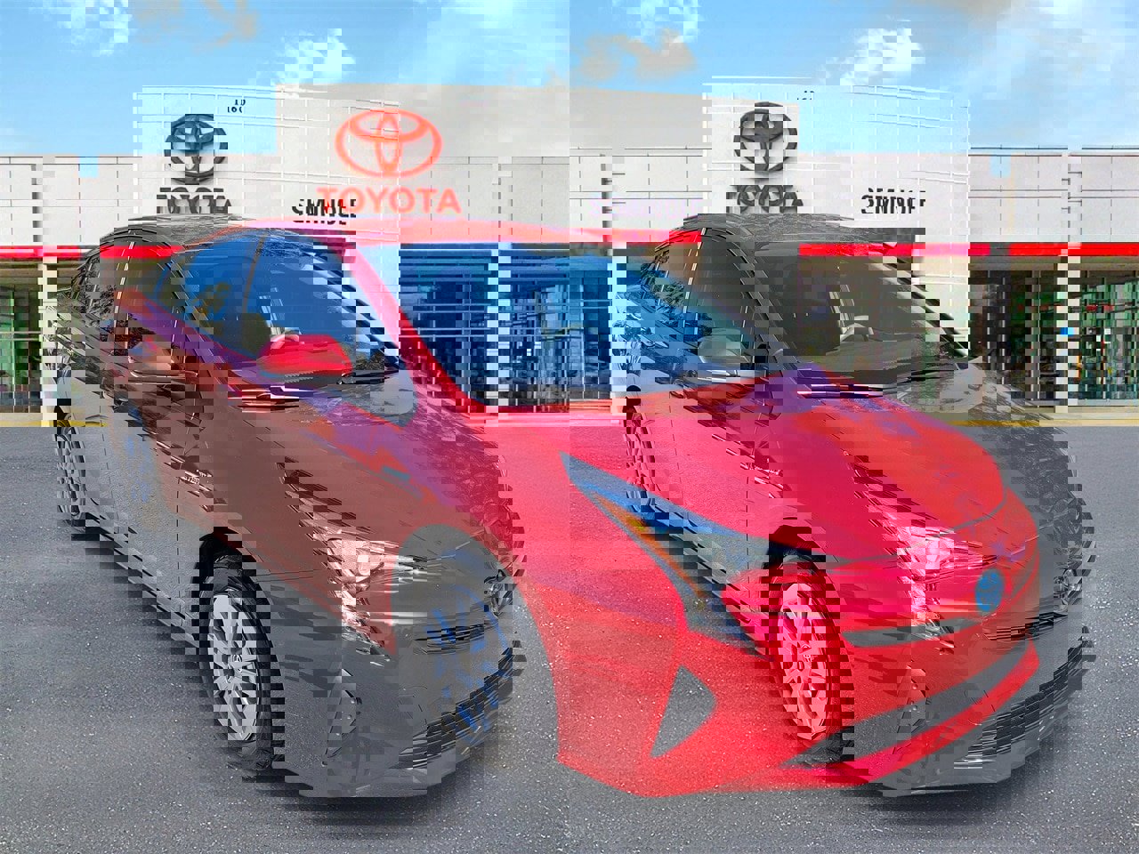 Used 2017 Toyota Prius Four image 2