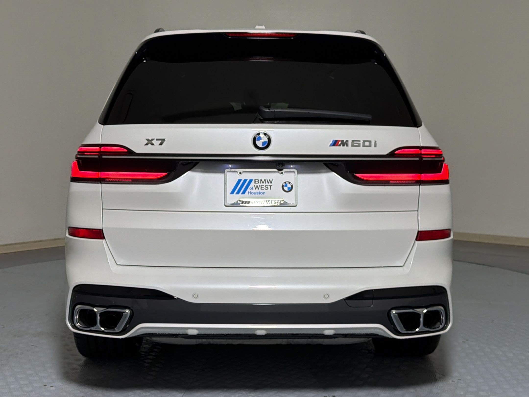 Used 2025 BMW X7 M60i w/ Executive Package AWD/4WD image 8
