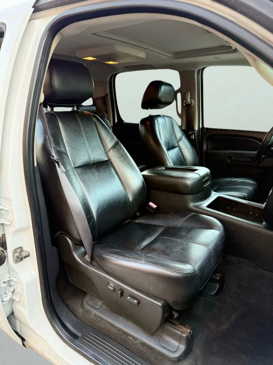 Used 2011 Chevrolet Silverado 1500 LTZ w/ LTZ Plus Package RWD image 35
