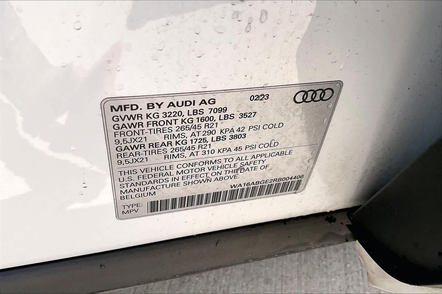 Used 2024 Audi Q8 e-tron Prestige w/ Prestige Package AWD/4WD image 33