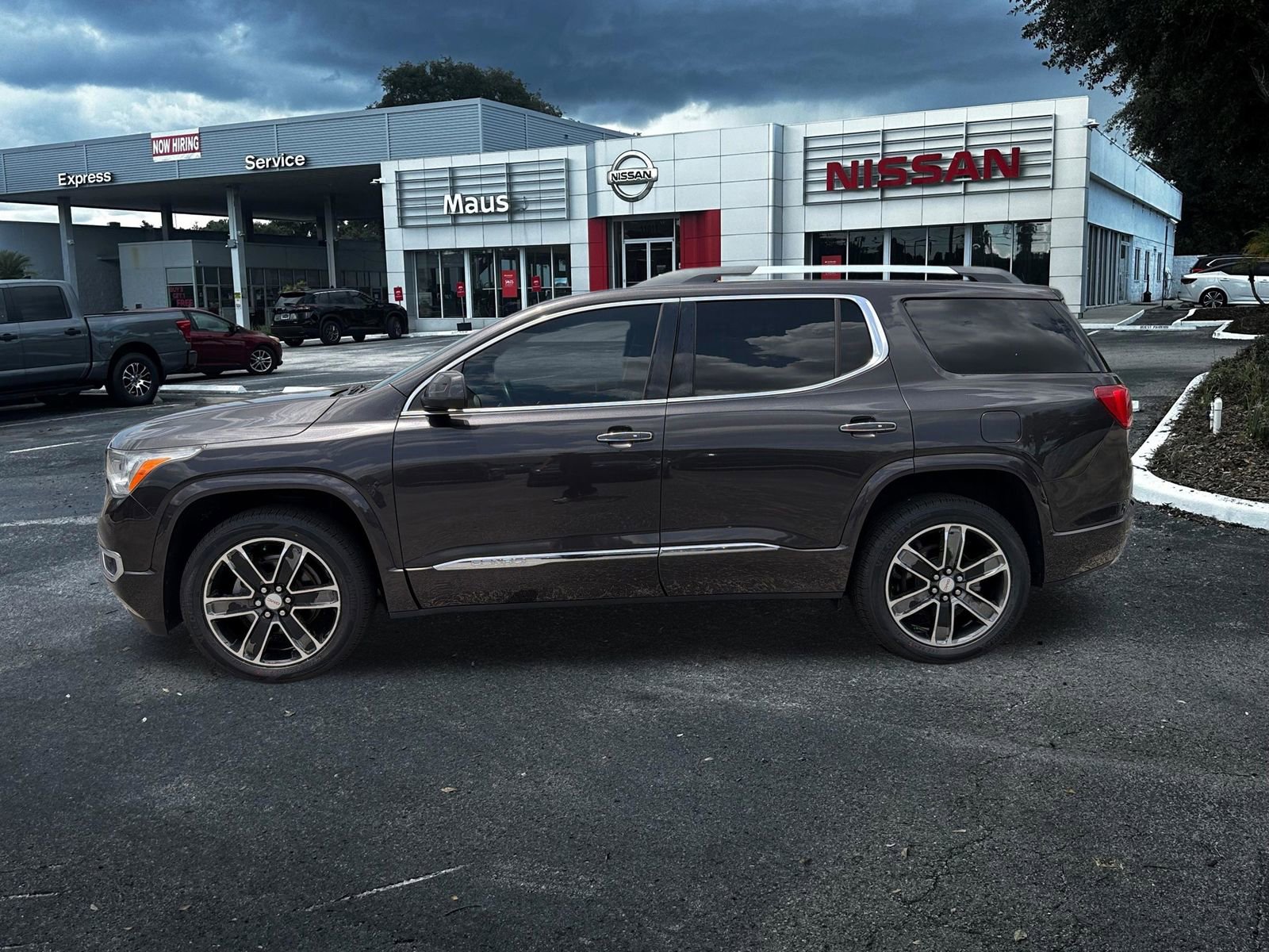 Used 2018 GMC Acadia Denali FWD image 7