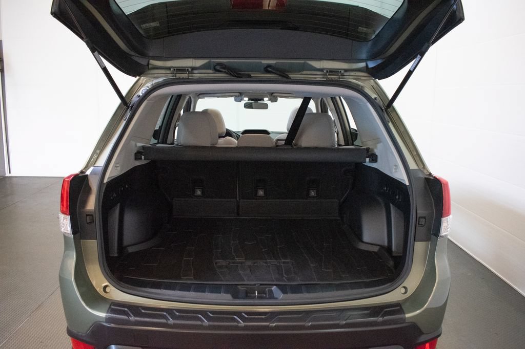 Used 2021 Subaru Forester Premium AWD/4WD image 24