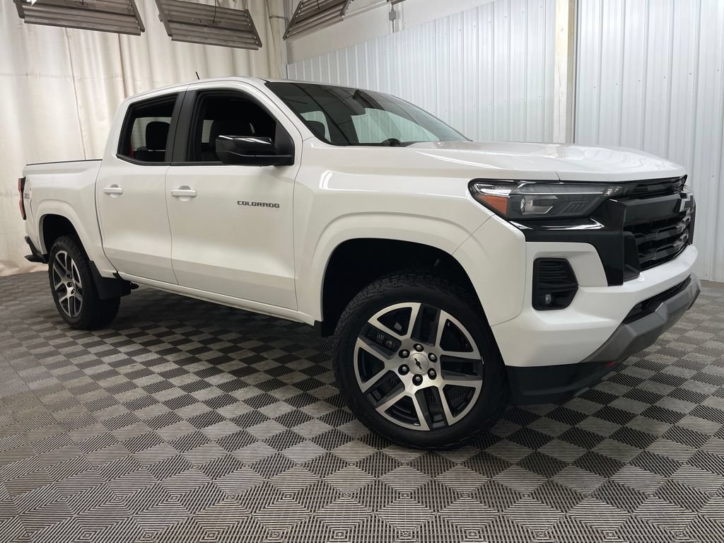 Certified 2023 Chevrolet Colorado Z71 w/ Z71 Convenience Package 2 AWD/4WD image 47