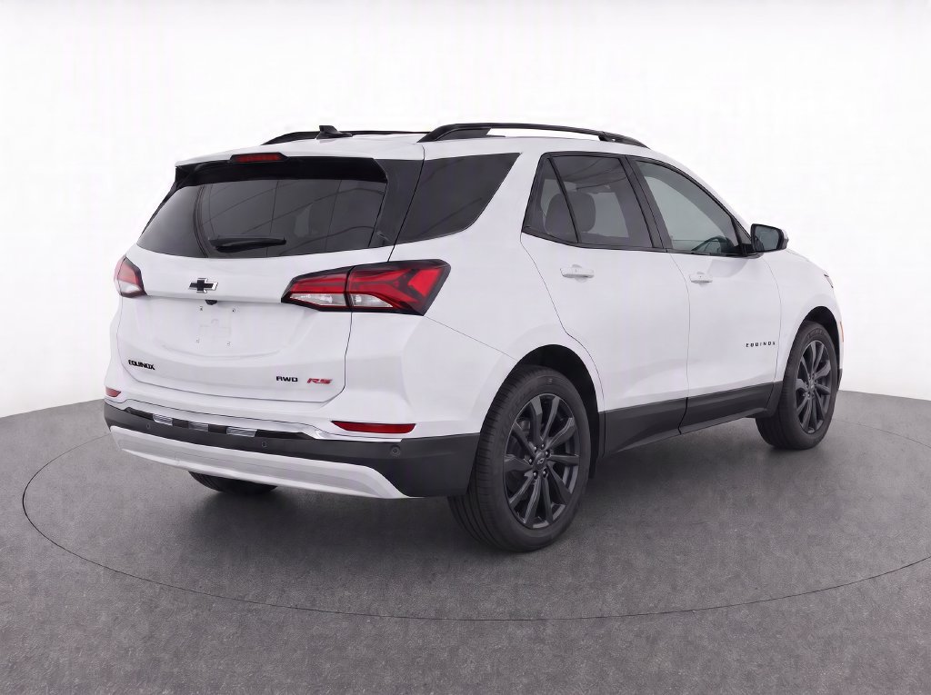 Used 2022 Chevrolet Equinox RS w/ RS Leather Package AWD/4WD image 5