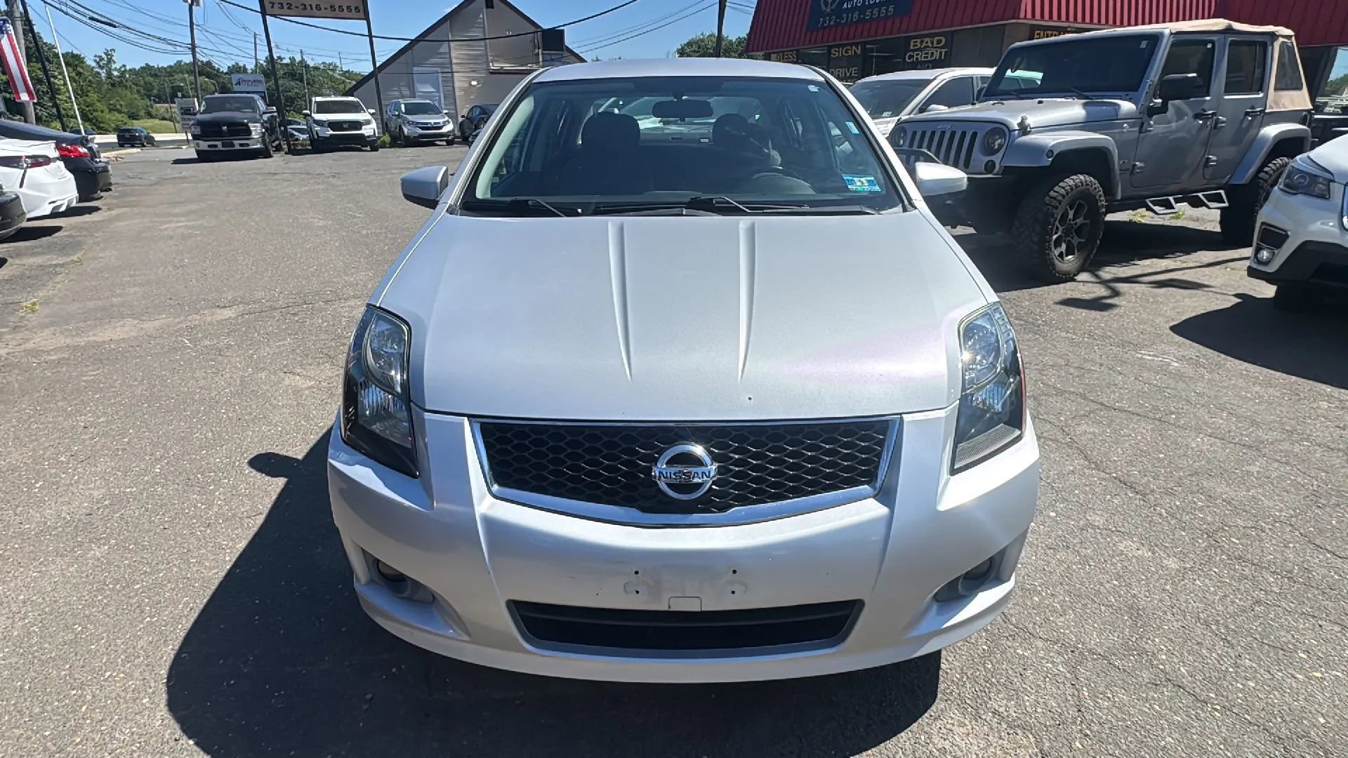 Used 2011 Nissan Sentra 2.0 SR w/ Convenience Pkg FWD image 2
