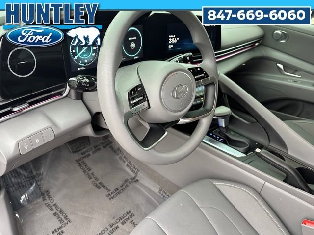 Used 2024 Hyundai Elantra SEL image 20