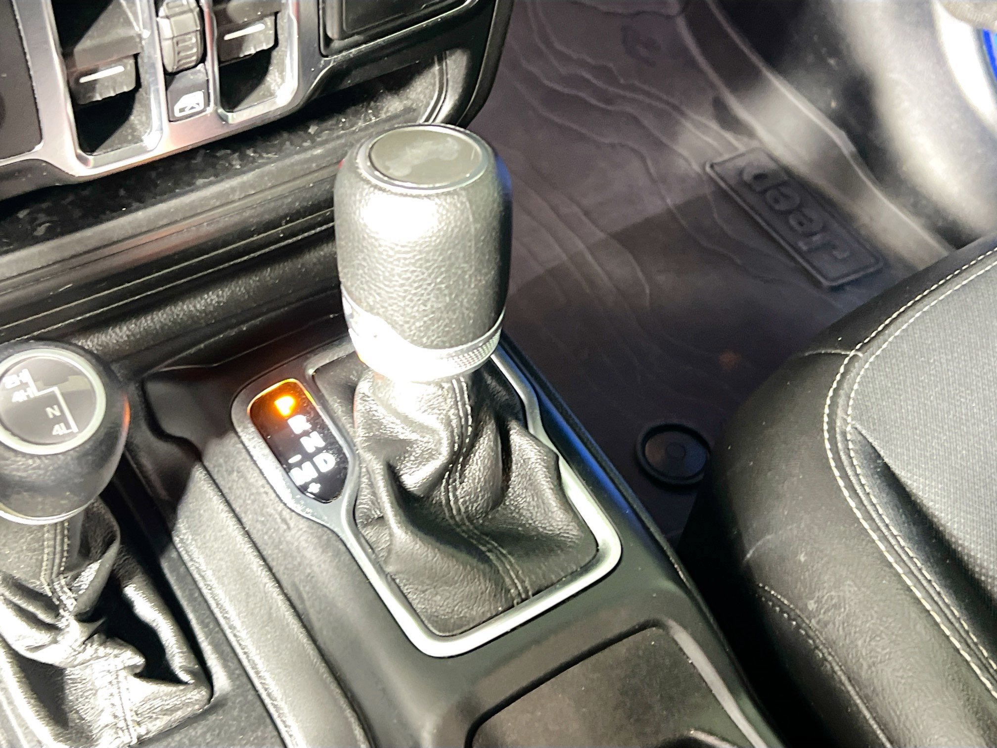 Used 2021 Jeep Wrangler Unlimited Sport AWD/4WD image 24