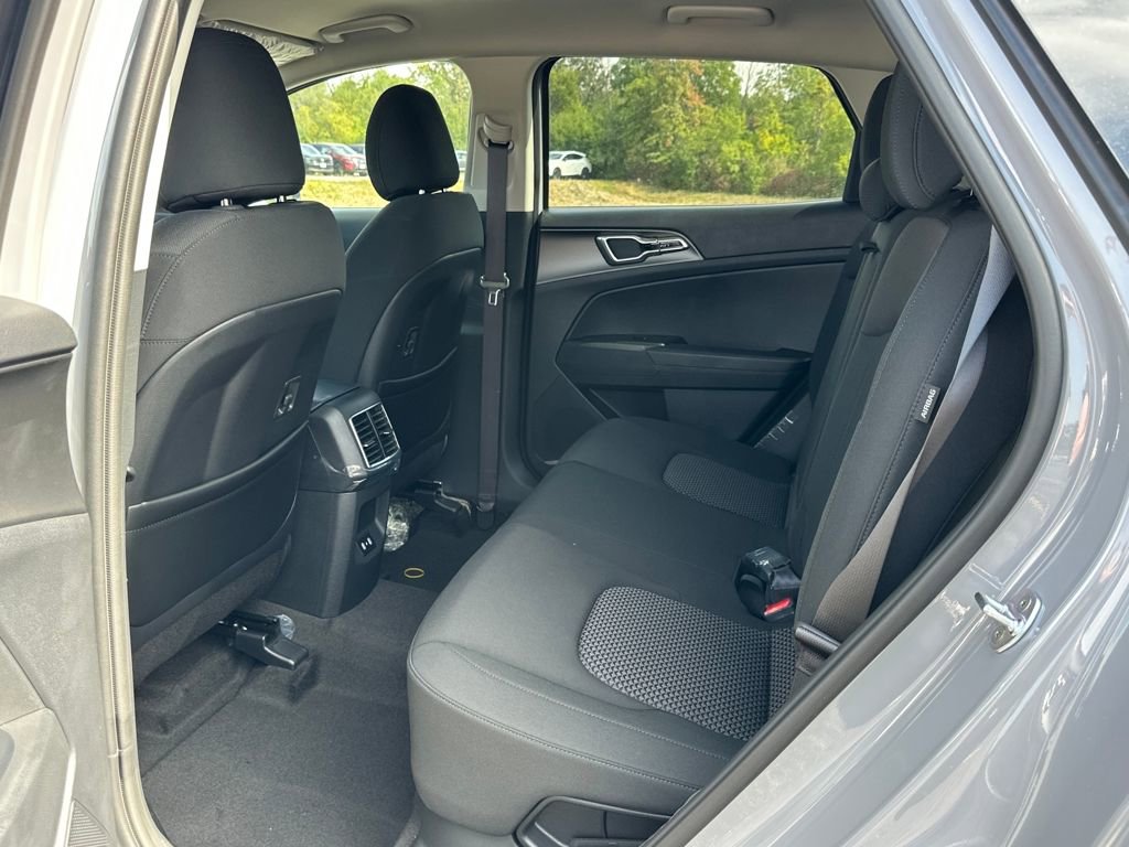 New 2026 Kia Sportage S image 13