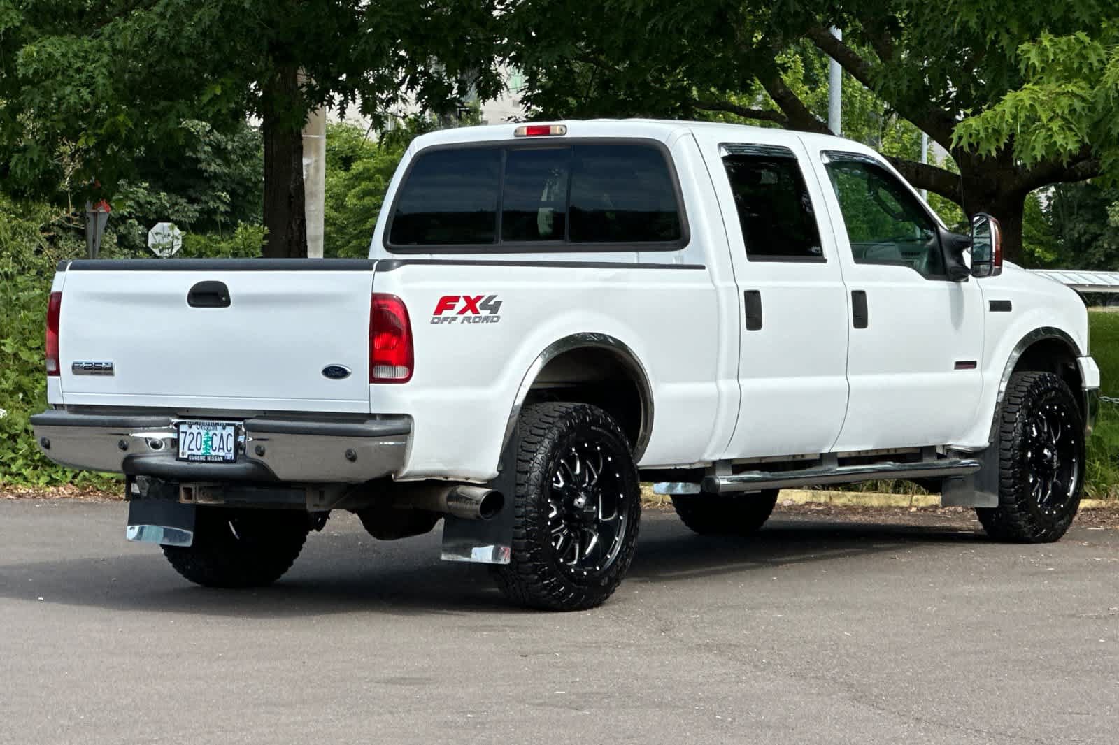 Used 2006 Ford F250 Lariat AWD/4WD image 2