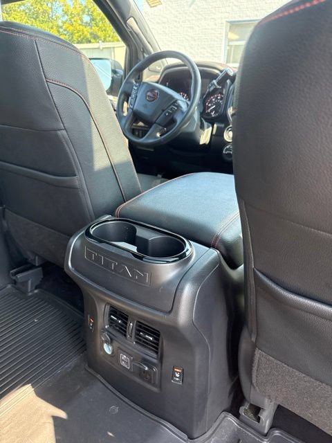 Used 2024 Nissan Titan PRO-4X w/ Pro-4x Convenience Package AWD/4WD image 33