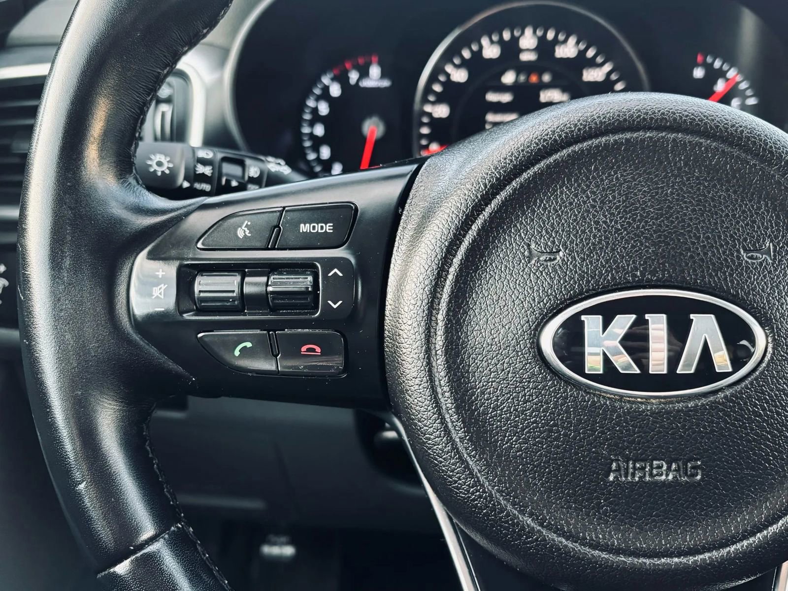 Used 2016 Kia Sorento EX w/ EX Premium Package image 25