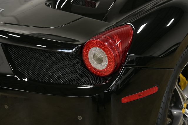 Used 2013 Ferrari 458 Spider RWD image 22