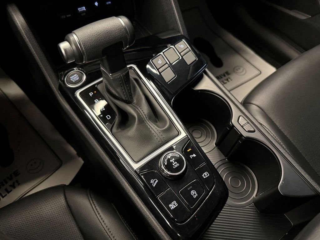 Used 2025 Kia Sportage X-Line w/ Premium Package image 18