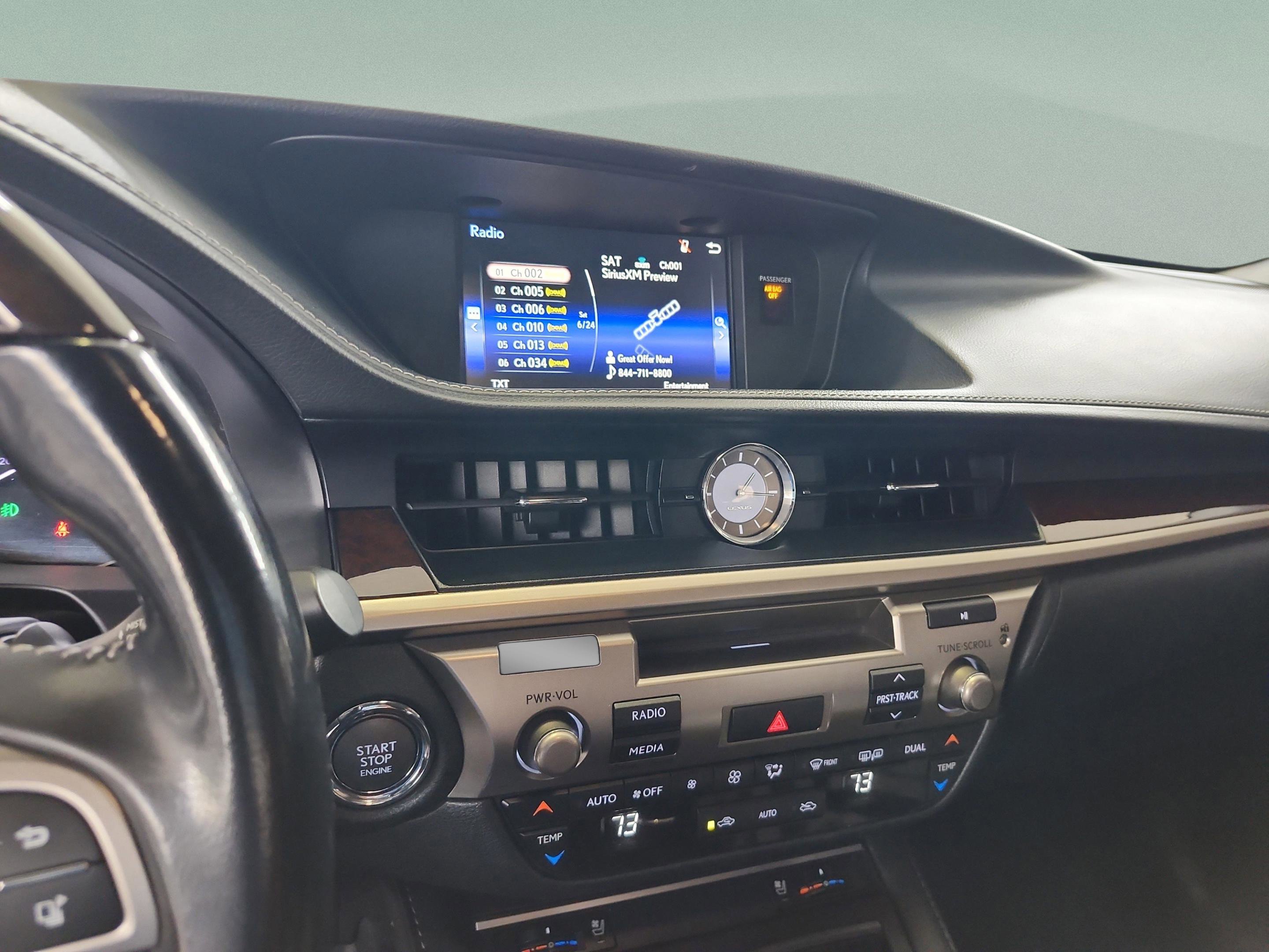 Used 2016 Lexus ES 350 w/ Premium Package w/Wood Trim image 13