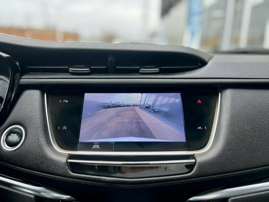 Used 2022 Cadillac XT6 Luxury FWD image 32