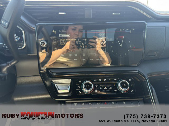 Used 2024 GMC Sierra 2500 AT4 w/ AT4 Premium Plus Package image 16