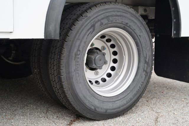 Used 2023 Mercedes-Benz Sprinter 3500 image 17