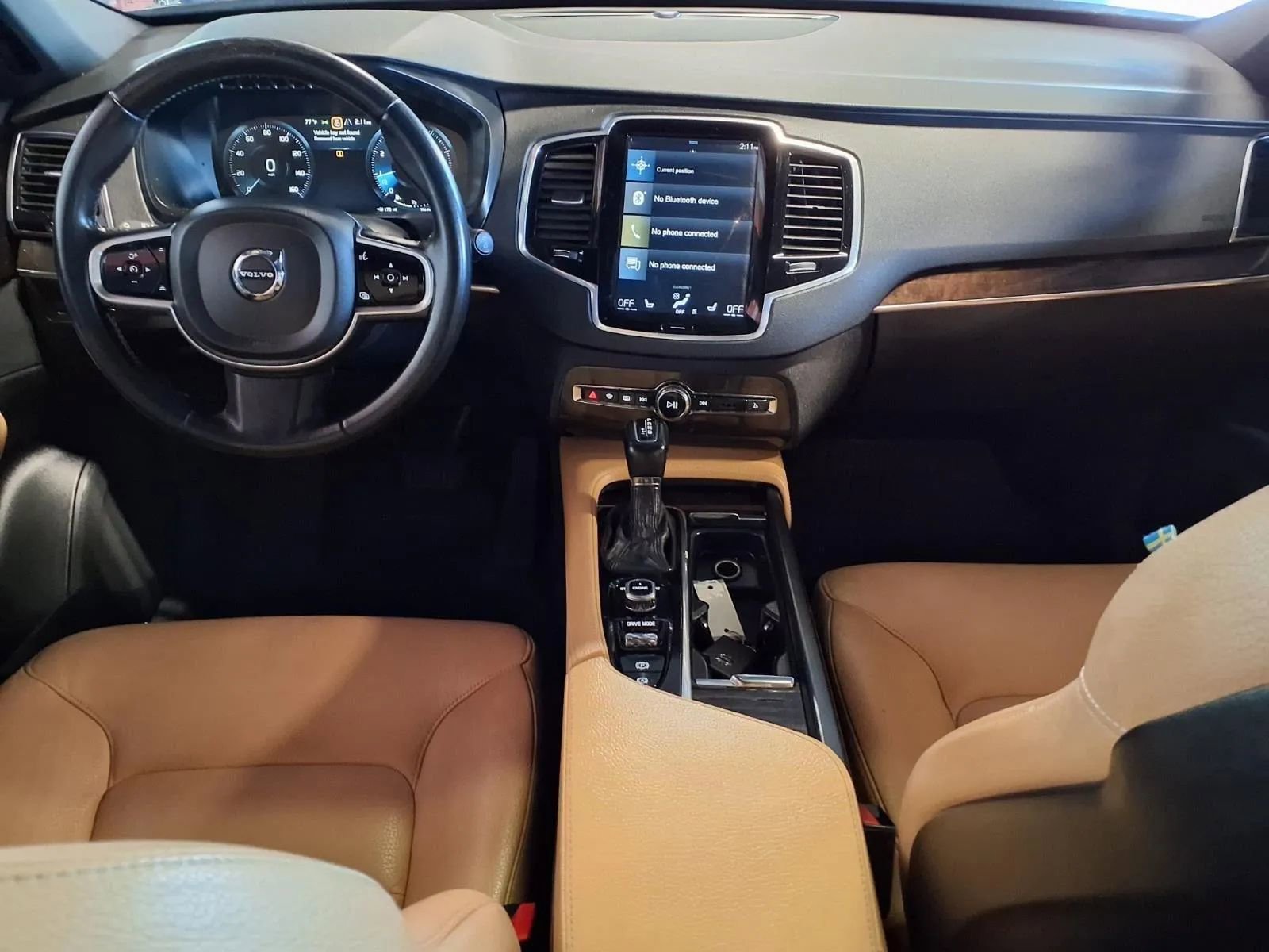 Used 2017 Volvo XC90 T6 Momentum w/ Vision Package AWD/4WD image 17