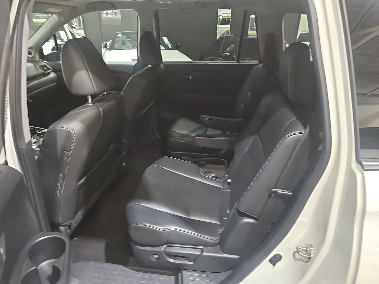 Used 2019 Honda Pilot Touring image 15