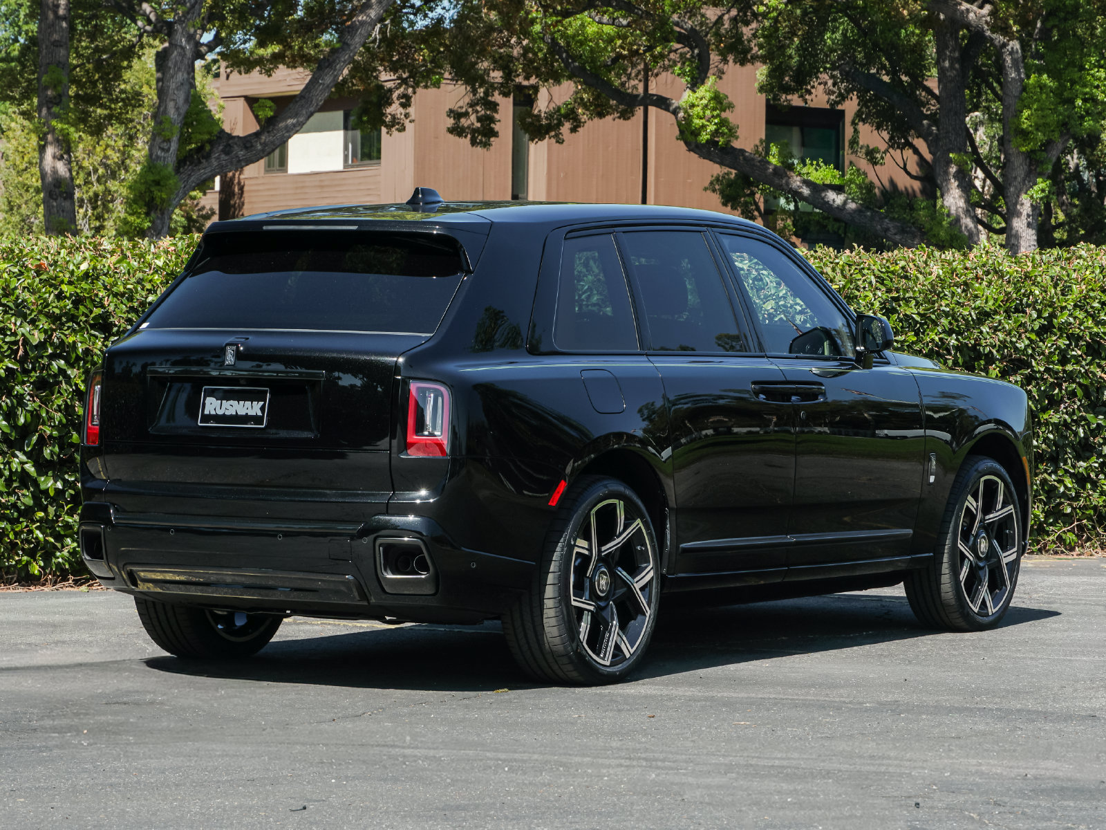 New 2027 Rolls-Royce Cullinan Black Badge AWD/4WD image 8
