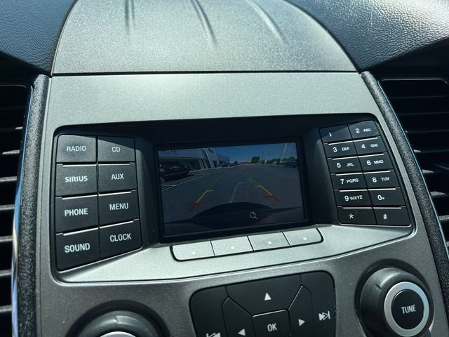 Used 2016 Ford Taurus SE FWD image 18