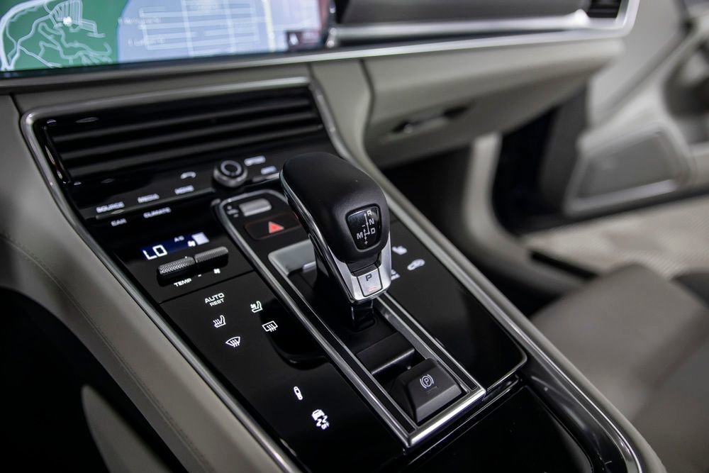 Used 2020 Porsche Panamera GTS AWD/4WD image 31