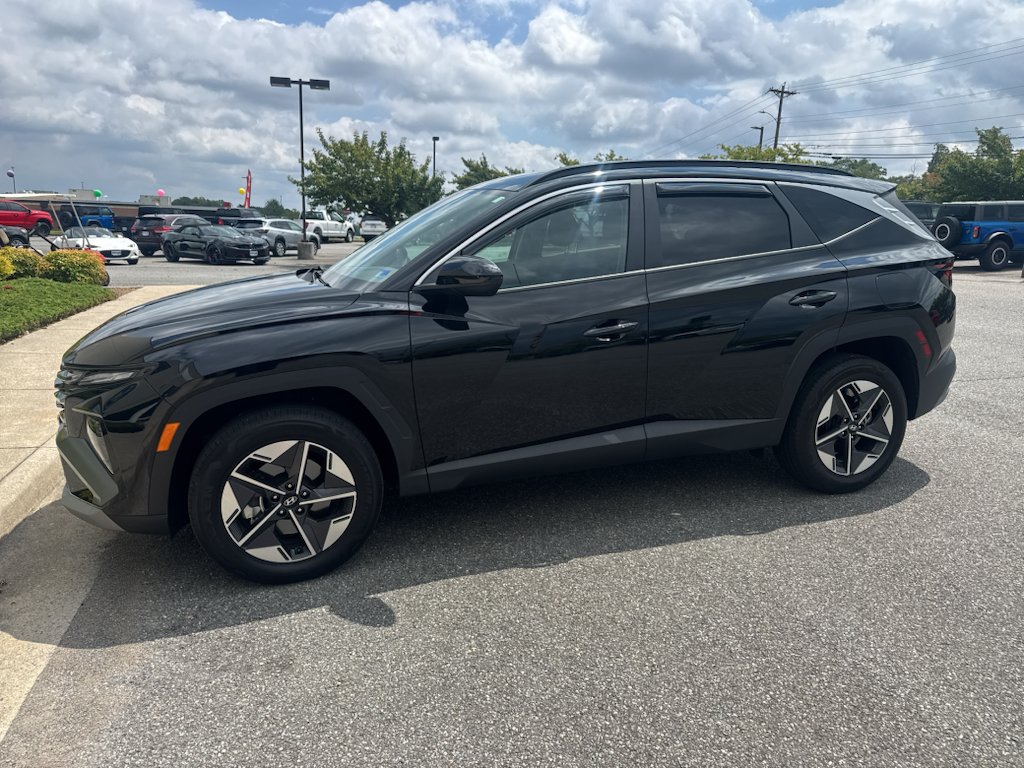Used 2025 Hyundai Tucson SEL AWD/4WD image 1
