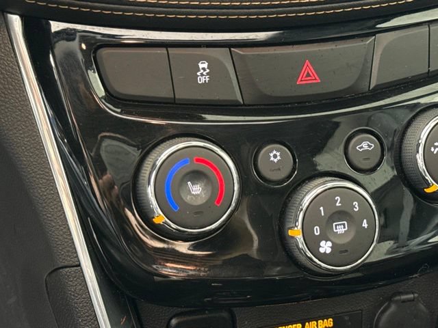 Used 2018 Chevrolet Trax Premier w/ Midnight Edition FWD image 24