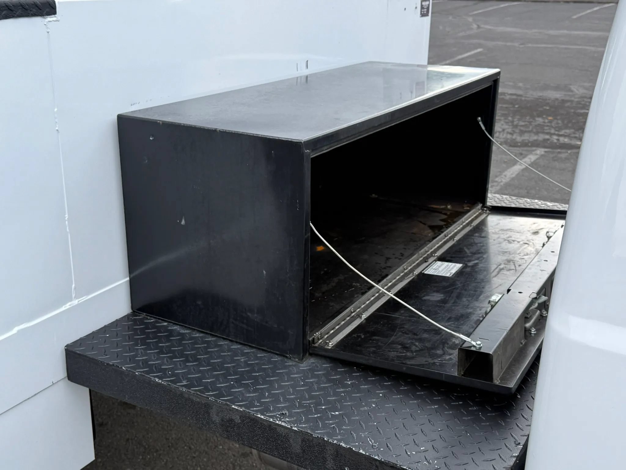 Used 2012 Ford F550 2WD Regular Cab Super Duty w/ Payload Upgrade Pkg image 26