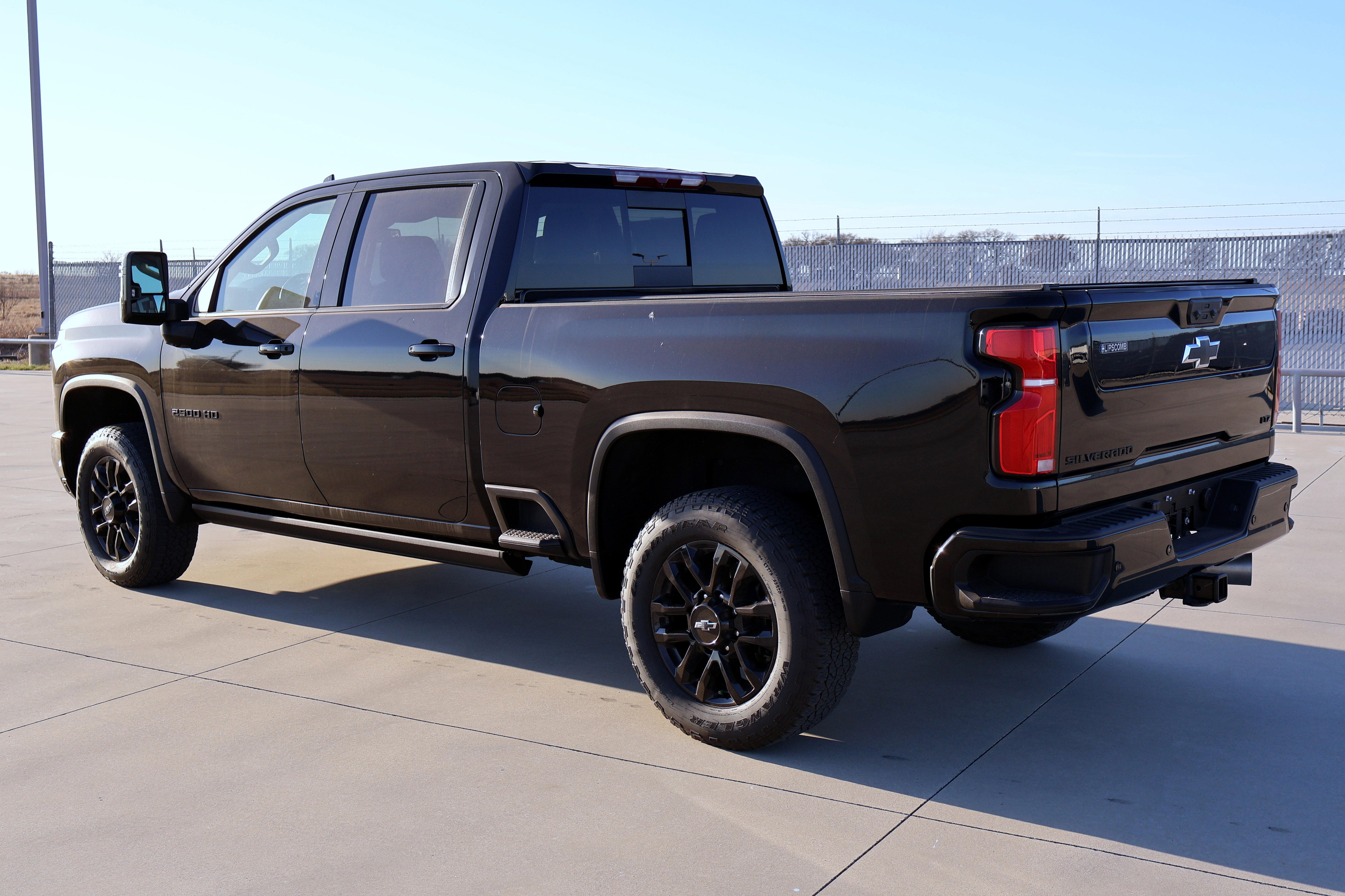 Used 2024 Chevrolet Silverado 2500 LTZ w/ LTZ Plus Package image 13